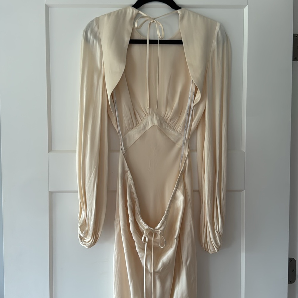 Shona Joy Cream Satin Open-Back Midi Dress - Picture 11 of 12